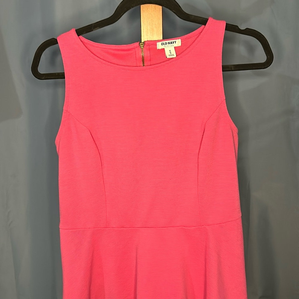 2/$5 Old Navy Peplum Top